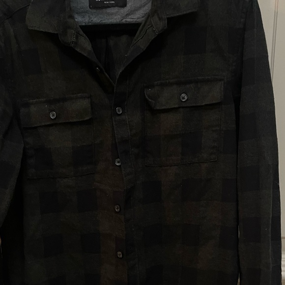 Kenneth Cole button down - Picture 3 of 4